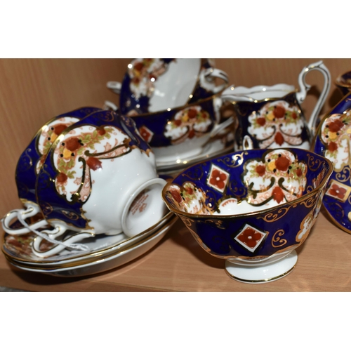 351 - TWENTY TWO PIECES OF ROYAL ALBERT 'HEIRLOOM' TEA AND DINNER WARES, comprising a cream jug, seven tea... 