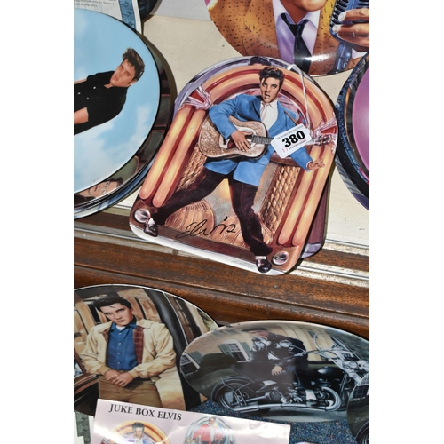 380 - A GROUP OF ELVIS PRESLEY THEMED COLLECTORS PLATES, twenty seven plates, together with a Forever Your... 