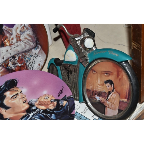 380 - A GROUP OF ELVIS PRESLEY THEMED COLLECTORS PLATES, twenty seven plates, together with a Forever Your... 