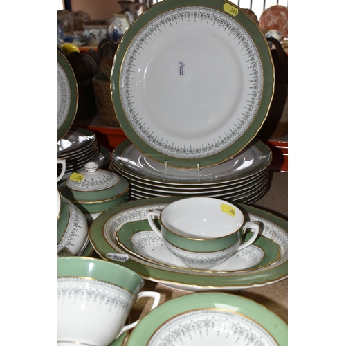 386 - A SEVENTY NINE PIECE ROYAL WORCESTER 'REGENCY GREEN' DINNER SERVICE, comprising a vegetable dish, a ... 