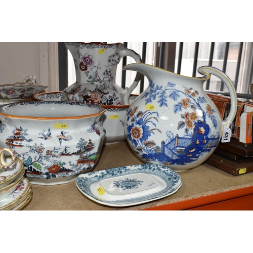 431 - A LARGE QUANTITY OF NAMED CERAMICS to include Minton 'Chinese Tree' patterned tableware comprising a... 