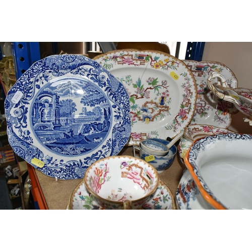 431 - A LARGE QUANTITY OF NAMED CERAMICS to include Minton 'Chinese Tree' patterned tableware comprising a... 