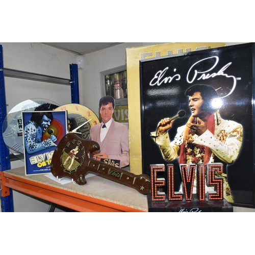 444 - A LARGE QUANTITY OF 'ELVIS' THEMED TABLE LAMPS, CLOCKS AND ORNAMENTS, approximately thirteen items (... 