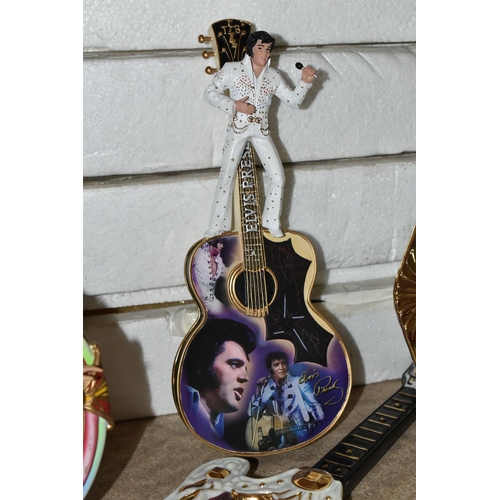 454 - A GROUP OF ELVIS PRESLEY COLLECTABLES, comprising ten  Bradford Exchange 'Elvis Presley: Entertainer... 