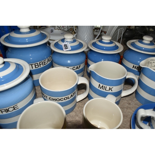 455 - A GROUP OF TG GREEN CORNISHWARE, modern items, to include traditional blue striped storage canisters... 