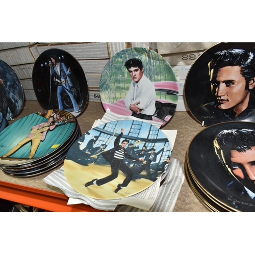 462 - A GROUP OF 'ELVIS PRESLEY' COLLECTORS PLATES, thirty plates depicting the singer, with twenty six bo... 