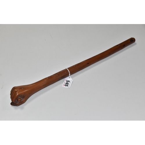 545 - A WOODEN SWAGGER STICK WITH CARVED CLENCHED FIST TERMINAL, approximate length 45cm (1)