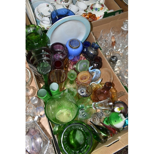 577 - FIVE BOXES AND LOOSE GLASSWARE AND CERAMICS to include a box of clear crystal cut glassware consisti... 