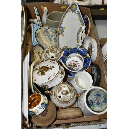 581 - SIX BOXES OF CERAMICS, GLASS AND KITCHENWARE, including Burleigh Ware triangle plate 733380, vintage... 