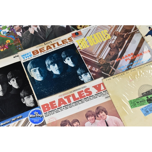 585 - A BOX OF THE BEATLES RECORDS, comprising 'Rubber Soul' 1A 062-04115, 'Meet the Beatles!' ST 2047, 'A... 