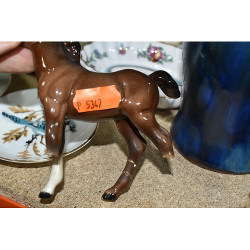 490 - A MOORCROFT POTTERY ASHTRAY AND NAMED CERAMICS, comprising a Moorcroft Pottery Hibiscus ashtray on a... 