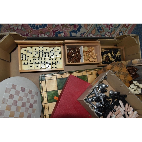 494 - ONE BOX OF CHESS AND BOARD GAMES, to include a boxed set of 'Connoisseur Games' Mah Jongg (appears c... 