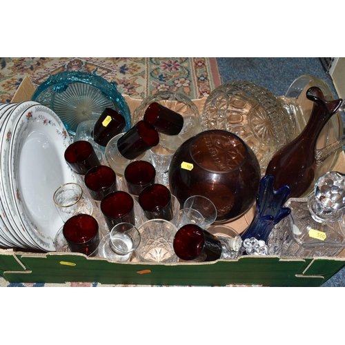 500 - FIVE BOXES AND ASSORTED LOOSE GLASSWARE, KITCHENWARE AND ORNAMENTS to include two boxes of clear gla... 