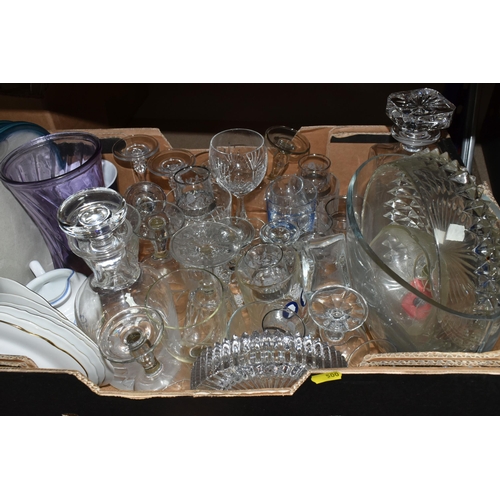 500 - FIVE BOXES AND ASSORTED LOOSE GLASSWARE, KITCHENWARE AND ORNAMENTS to include two boxes of clear gla... 