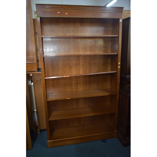 1348 - A LATE 20TH CENTURY LARGE MAHOGANY OPEN BOOKCASE, with five adjustable shelves, width 117cm x depth ... 