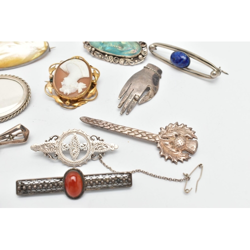 46 - A SELECTION OF BROOCHES, to include a silver sweetheart brooch, hallmarked Birmingham, fitted with a... 