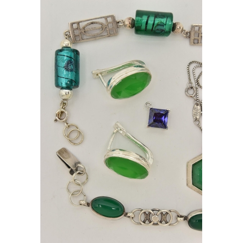 54 - A SMALL BAG OF JEWELLERY, to include an aventurine hexagonal pendant, fitted with a tapered bail, st... 