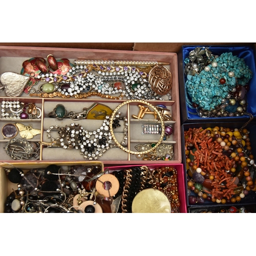 187 - A BOX OF ASSORTED COSTUME JEWELLERY, to include a semi-precious stretch bead bracelet, a jasper bead... 