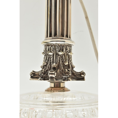 196 - A LATE 19TH/EARLY 20TH CENTURY OIL LAMP, the hobnail and facet cut clear glass reservoir fitted to t... 