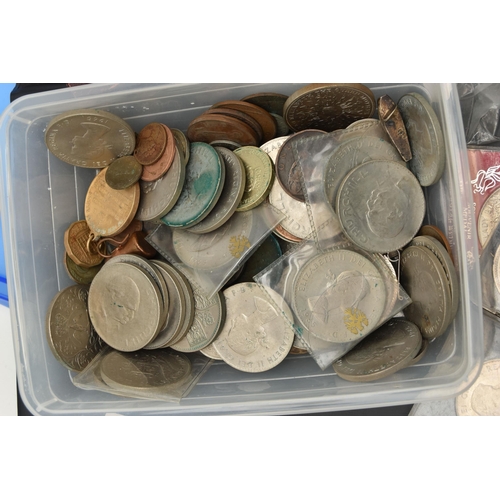 200 - A SMALL CARDBOARD BOX CONTAINING COINS AND COMMEMORATIVES, to include a parcel of approximately   40... 