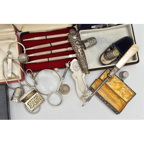 89 - A SELECTION OF SILVERWARE, to include an early Victorian vinaigrette with gilt interior grill, silve... 