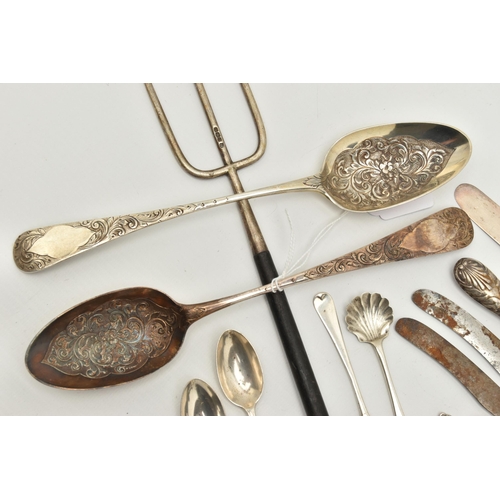 152 - A PARCEL OF 19TH AND 20TH CENTURY SILVER FLATWARE, comprising a matched pair of George III tablespoo... 