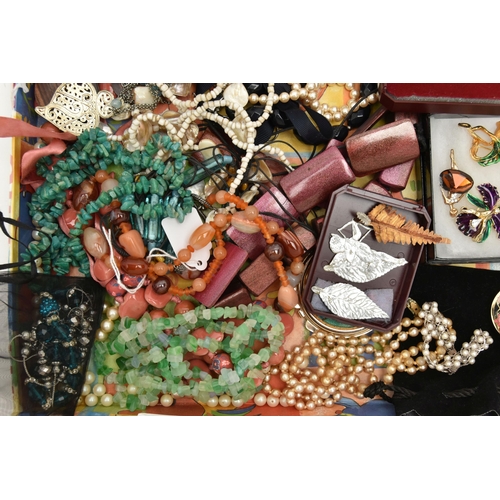 177 - A BOX OF ASSORTED COSTUME JEWELLERY, to include a silver green chalcedony cabochon bangle, hallmarke... 