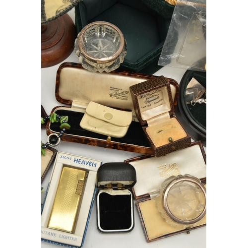 180 - A BOX OF EMPTY BOXES AND JEWELLERY STANDS, to include a silver shield brooch, hallmarked Birmingham,... 