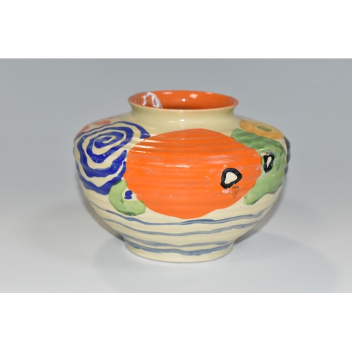 325 - A CLARICE CLIFF 'CATONA' DESIGN RIBBED VASE, Bizarre range by Clarice Cliff - Newport Pottery - Engl... 