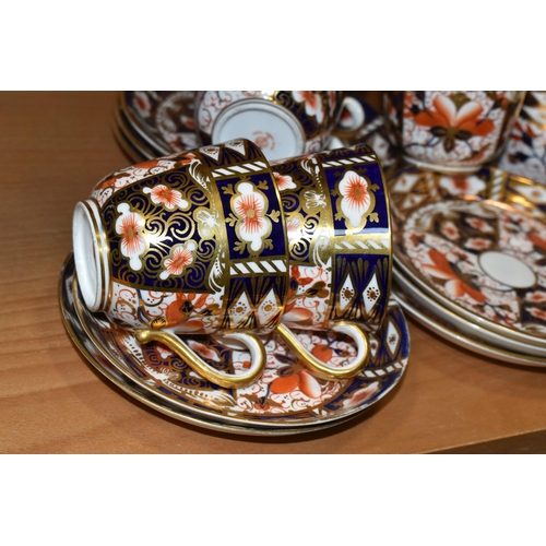 365 - A GROUP OF NINETEENTH CENTURY ROYAL CROWN DERBY IMARI 2451 PATTERN TEAWARE, comprising a slop bowl (... 