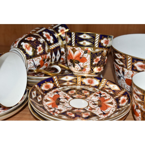 365 - A GROUP OF NINETEENTH CENTURY ROYAL CROWN DERBY IMARI 2451 PATTERN TEAWARE, comprising a slop bowl (... 