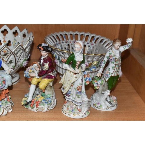 378 - A GROUP OF NINETEENTH AND TWENTIETH CENTURY CONTINENTAL PORCELAIN, to include four Sitzendorf figure... 