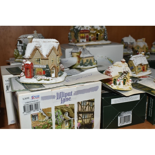 386 - TWENTY ONE BOXED LILLIPUT LANE SCULPTURES FROM VARIOUS SNOW COVERED COLLECTIONS, all with deeds, com... 