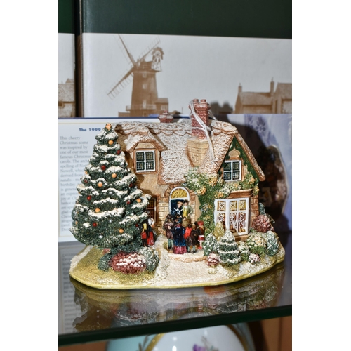 390 - FOUR BOXED LILLIPUT LANE CHRISTMAS SPECIALS, all with deeds, comprising The First Noel L2239 1999, T... 