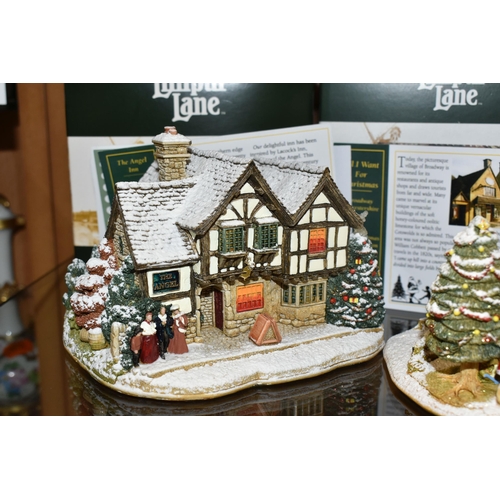 400 - FIVE BOXED LILLIPUT LANE CHRISTMAS SPECIALS,  all with deeds, comprising Letter to Santa L2589 2003,... 