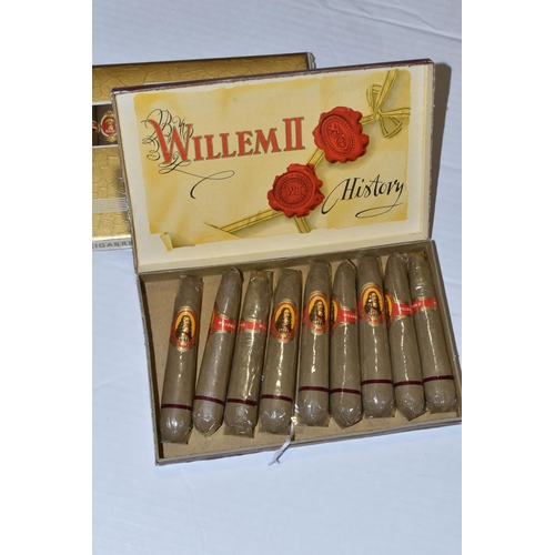 426 - TWO BOXES OF CIGARS comprising one box of 10 Rossli Nova 407 Zigarren and one box of 10 Willem II Hi... 