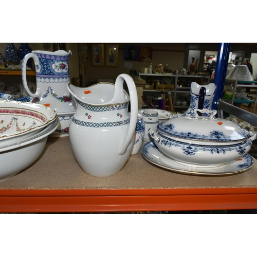 458 - A QUANTITY OF MIXED CERAMICS FROM NAMED MANUFACTURERS to include two sets of Losolware water jugs an... 