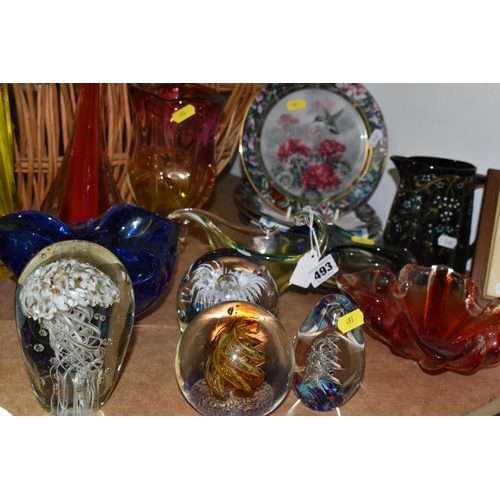 493 - AN ASSORTMENT OF LOOSE ART GLASS, PAPERWEIGHTS, PICTURES AND DECORATIVE CERAMICS to include four spi... 