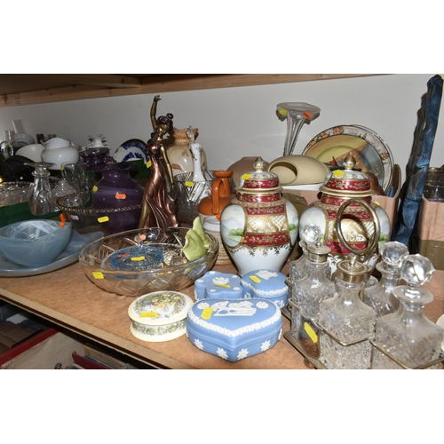 518 - THREE BOXES AND LOOSE CERAMICS AND GLASSWARE, including, three Jasperware Wedgwood trinket boxes wit... 