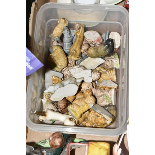 456 - FOUR BOXES AND LOOSE MISCELLANEOUS ITEMS to include a box of  mixed ceramics consisting a large quan... 