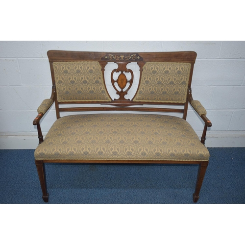 1356 - AN EDWARDIAN MAHOGANY AND MARQUETRY INLAID SOFA, with open armrests (condition report: shield back b... 