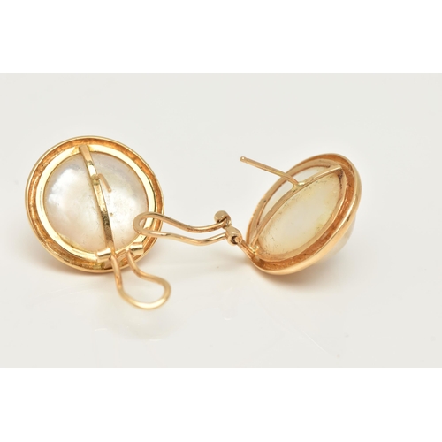 19 - A PAIR OF YELLOW METAL MABE PEARL EARRINGS, each designed with a circular Mabe pearl in a collet set... 