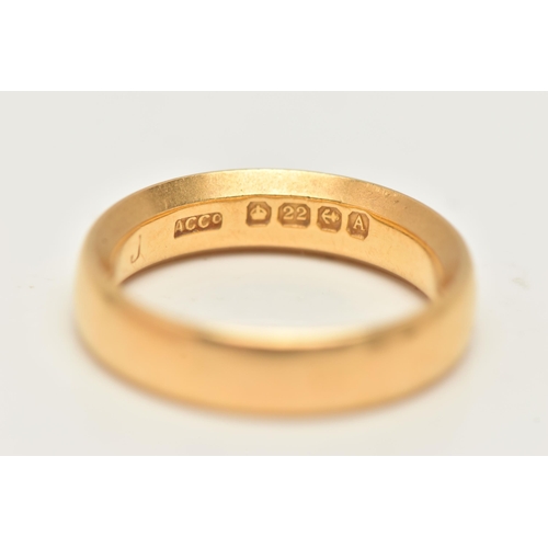 24 - A 1920s 22CT YELLOW GOLD WEDDING BAND, designed as a plain polished band, approximate width of band ... 