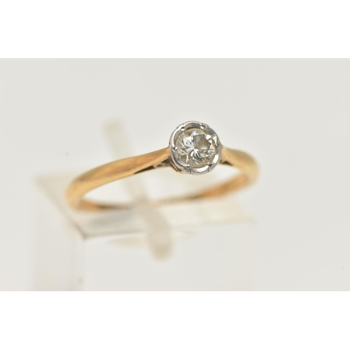 46 - A SINGLE STONE DIAMOND RING, an 18ct yellow gold and white metal ring, set with a single round brill... 
