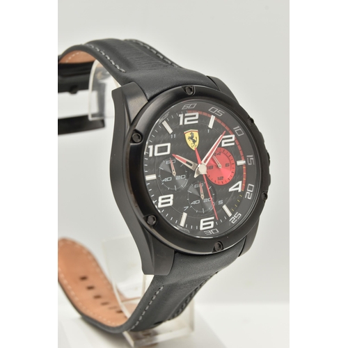 64 - A GENTS 'FERRARI' WRISTWATCH, quartz movement, chronograph dial, Ferrari logo, Arabic numerals inter... 