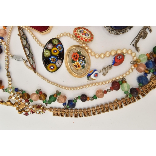 113 - ASSORTED COSTUME JEWELLERY, to include a boxed pair of toggle back cufflinks in the form of hats, th... 