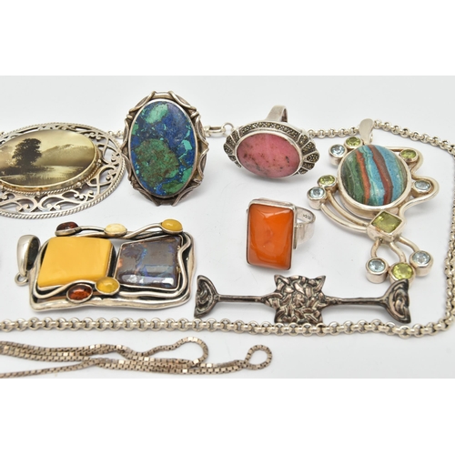 94 - AN ASSORTMENT OF SILVER AND WHITE METAL JEWELLERY, to include three large silver hard stone rings, a... 