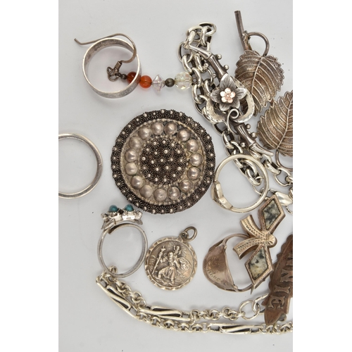 99 - A SMALL ASSORTMENT OF JEWELLERY, to include four silver brooches, each with a full silver hallmark, ... 