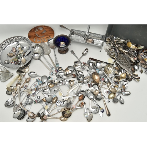 150 - A BOX OF MAINLY COLLECTABLE TEASPOONS, large variety of collectable spoons, a silver plate stand wit... 