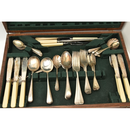 161 - TWO CANTEENS AND ASSORTED CUTLERY, to include an 'Oneida' six person wooden canteen, an incomplete w... 